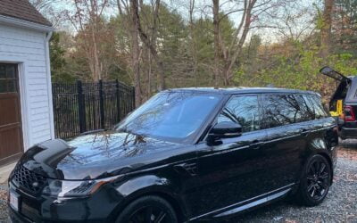 Range Rover Sport. Signature Service #rangerover #rangeroversport #mobile #mobiledetailing #mobileservice #wecometoyou🚐 #washme #boston #weston #wellesley #dover #sherborn #needham #natick #westwood