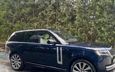 Range Rover. Signature Detail. Book your spring cleaning now!! #range #rangerover #2023 #autodetailing #mobile #mobileservice #wecometoyou🚐 #washmeinc #weston #wellesley #needham #natick #newton #dover #sherborn #westwood