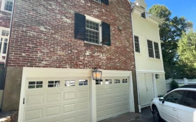 Our team had the opportunity to clean a beautiful home in Weston MA. We started with a house wash to remove all organic growth (dirt, mold, mildew, algae) which safely cleans all exterior surfaces. We then focused on the hardscape. This included bluestone walkways, granite staircases, decks and fences. Summer is winding down, it is the perfect time to call for a FREE consultation. Let the Wash Me team ensure your home is looking its best as we enter the school year and fall months.